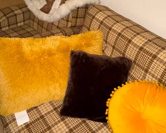 New but vintage style pillows