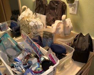 Shavers, swan towel holder, Bags of bowl filler/ potpourri