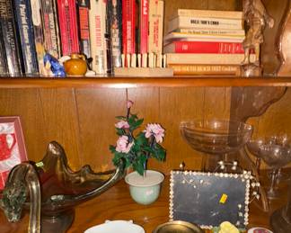 Jade tree, art glass swan, brass dishes, wooden carving
