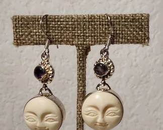 925 Smiling Moon Face Amethyst Pierced Earrings
