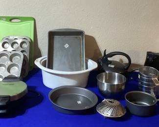Black And Decker Waffle Maker Tea Kettle Proctor Silex Can Openner Good Cook Swifter