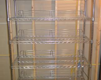 COMMERCIAL GRADE ROLLING RACK