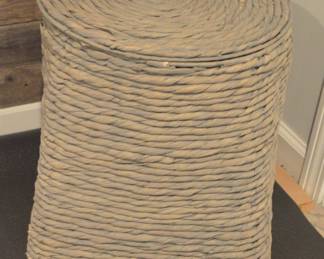 Woven hamper
