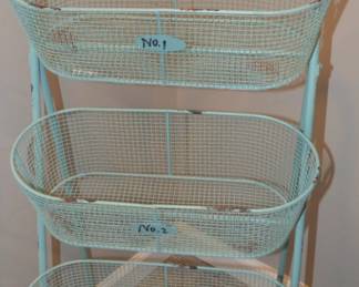Cute little metal wire rack