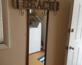Wall mirror