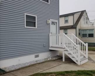 Vinyl railing; Trex stairs