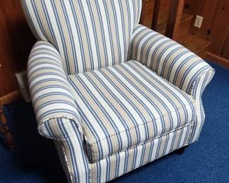 Pretty armchair by Cindy Crawford HOME