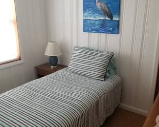 Twin bed