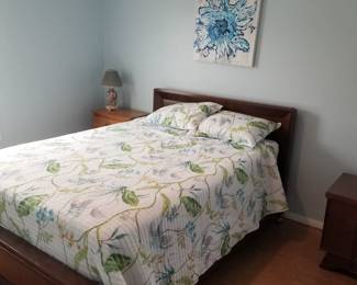 Lane Furniture double bed matches Lane hope chest