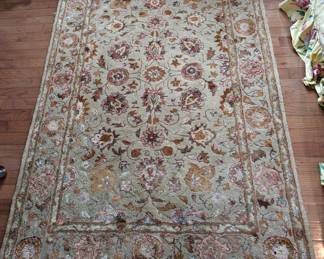 8 x 5 ft Green Floor Rug