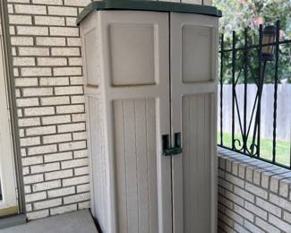 SUNCAST OUTDOOR STORAGE