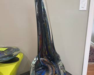 LARGE KARG TWISTED GLASS SCULPTURE