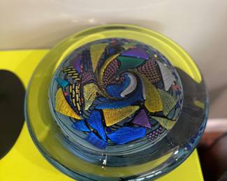 KARG DICHROIC LARGE IRIDESCENT GLASS SATELLITE DISC SCULPTURE WITH STAND
