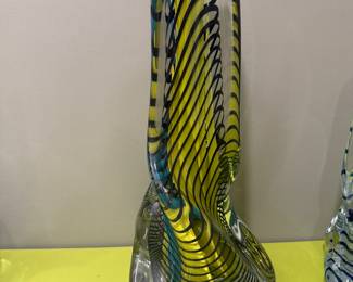 LARGE KARG TWISTED GLASS SCULPTURE