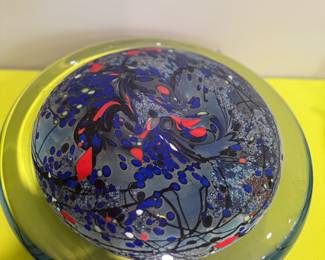 KARG DICHROIC LARGE IRIDESCENT GLASS SATELLITE DISC SCULPTURE WITH STAND