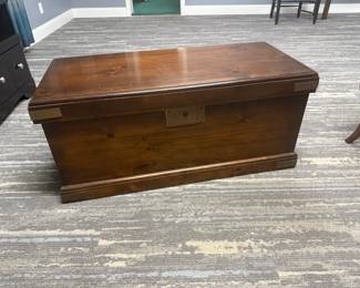 LANE CEDAR CHEST