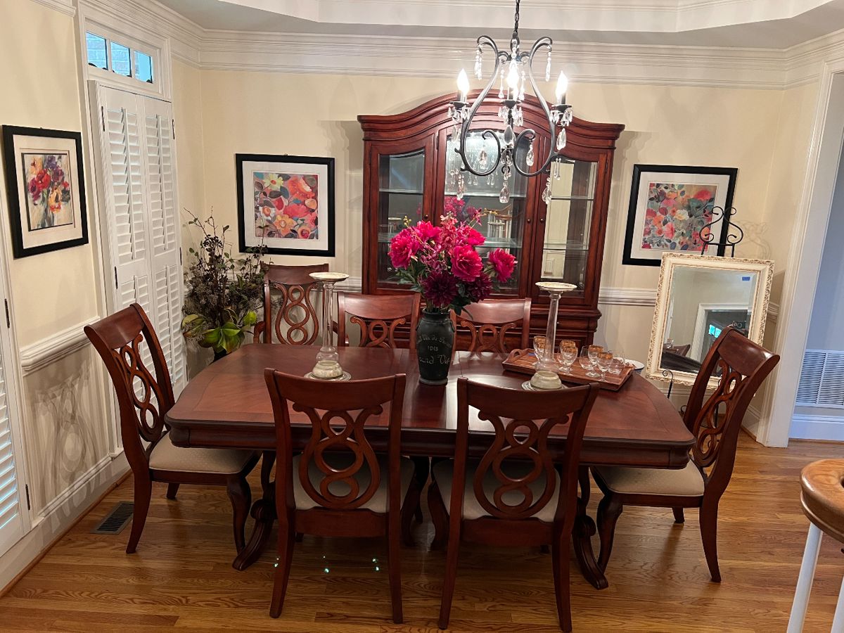 Dining table, 8 chairs, china cabinet