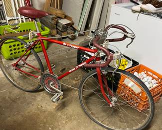 Super cool vintage Dr. pepper 10 speed racing bike by Columbia!!!