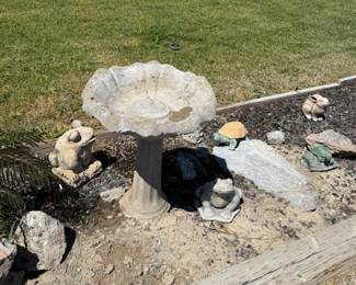 Concrete bird bath