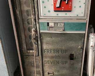 7-up vending machine 