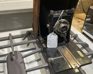 Seneca camera approx 100 yrs old. Great for a decoration or prop