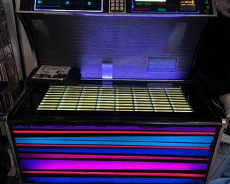 This juke box is for 45's, and works perfectly