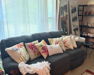 Couch with 2 recliners, throw pillows