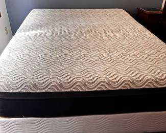 Sealy Hybrid Essentials Mattress And Box Spring Queen
