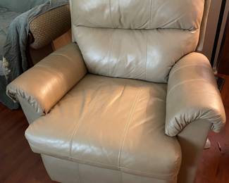 Manual Rocker Recliner