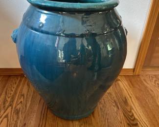 Decorative ceramic vases