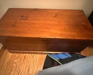 Storage chest
