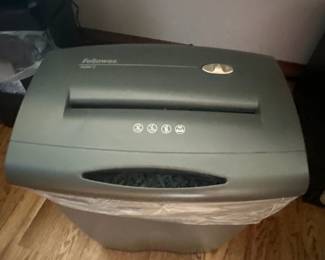 Paper shredder