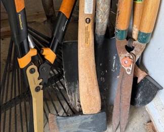 Lawn and garden tools