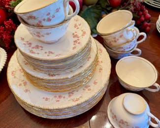 #14 Pope Gosser "Florence" made in USA in 1940s - 6 plates/ 8 bread and butter plates/ 8 cup and saucers $64