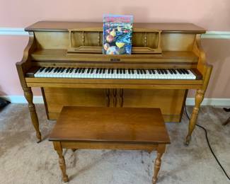 #75 Forbes Console Piano 4.75'