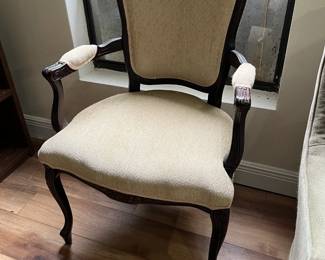 Nice arm chair