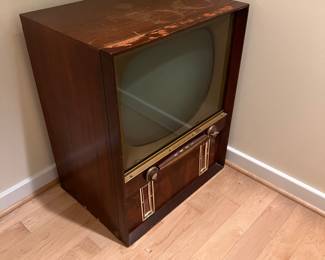 1956 Philco Microgid 390 Antique TV. NOSTALGIC Furniture piece. Not working. $25