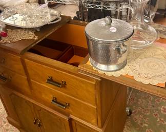 Early Mid-Century Bar