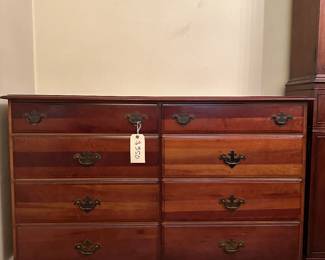 Chest of drawers