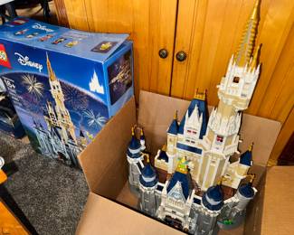 DISNEY CASTLE