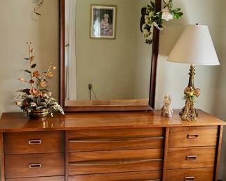 Amazing MCM dresser!