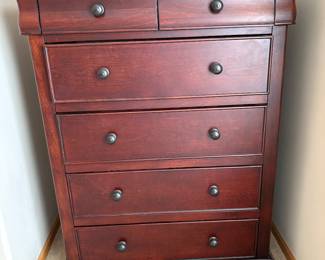 Chest of drawers