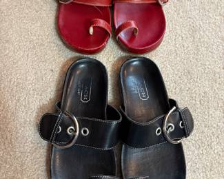 Amazing Coach sandals size 6.5