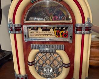 Replica jukebox radio