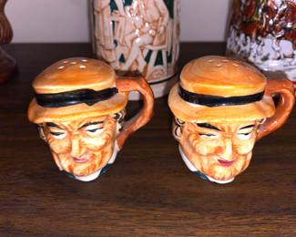 Toby face salt and pepper