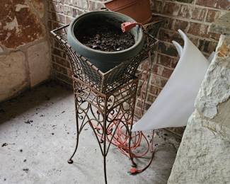 more plantstands