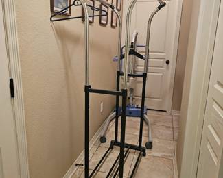 handy clothes rack