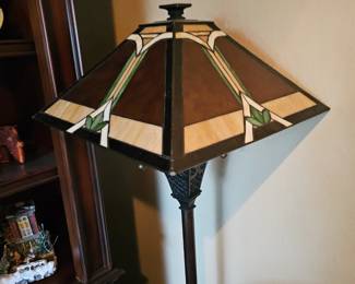 Tiffany style floor lamp