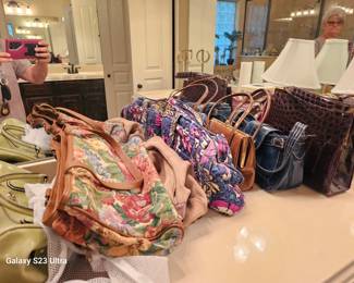 lots of purses