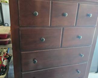handy chest of drawers